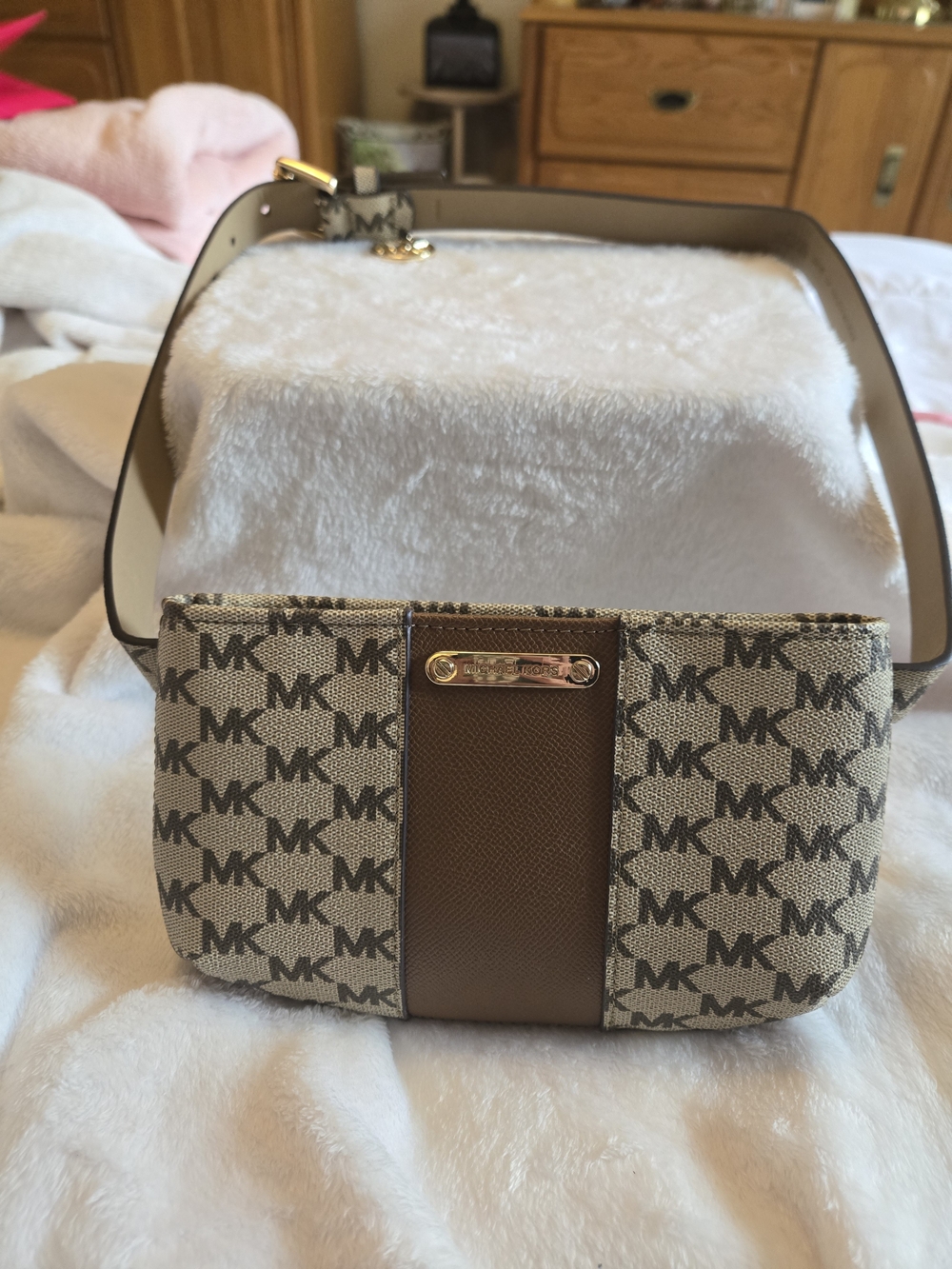 NWOT Michael Kors Beige & Tan 8×5 Canvas & Leather Belt Bag( Fanny Pack)